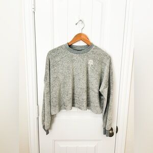 Electric & Rose Grey Velour Pullover Size Small